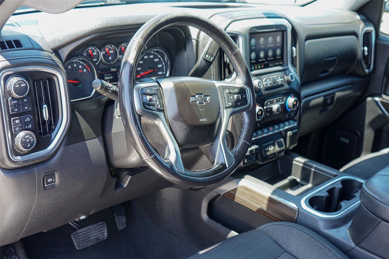Used 2021 Chevrolet Silverado 1500 LT Trail Boss w/ Convenience Package II AWD/4WD image 9