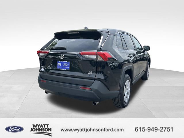 Used 2024 Toyota RAV4 LE AWD/4WD image 3