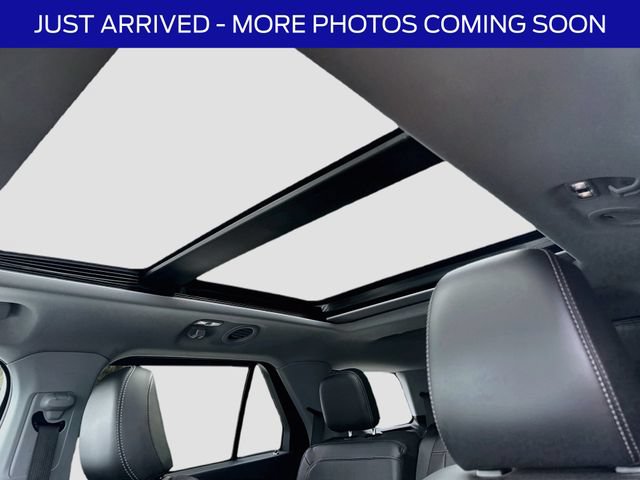 Certified 2022 Ford Explorer XLT w/ Equipment Group 202A AWD/4WD image 12