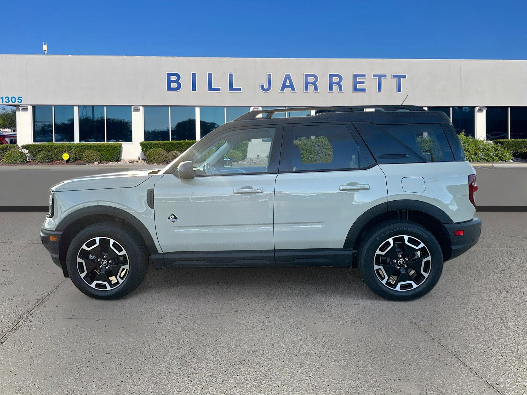 Certified 2024 Ford Bronco Sport Outer Banks image 2