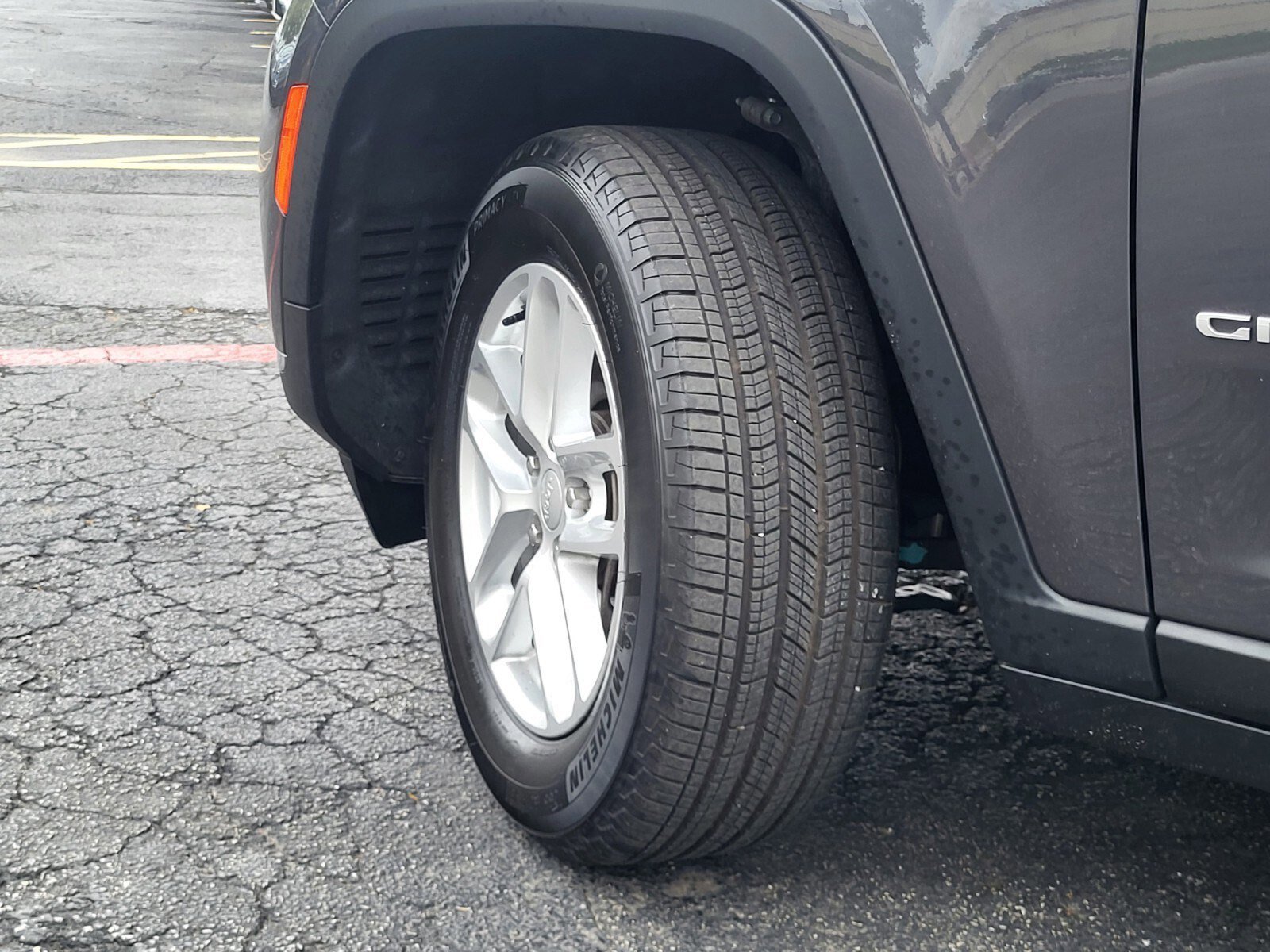 Used 2025 Jeep Grand Cherokee L Laredo w/ Luxury Tech Group I image 33