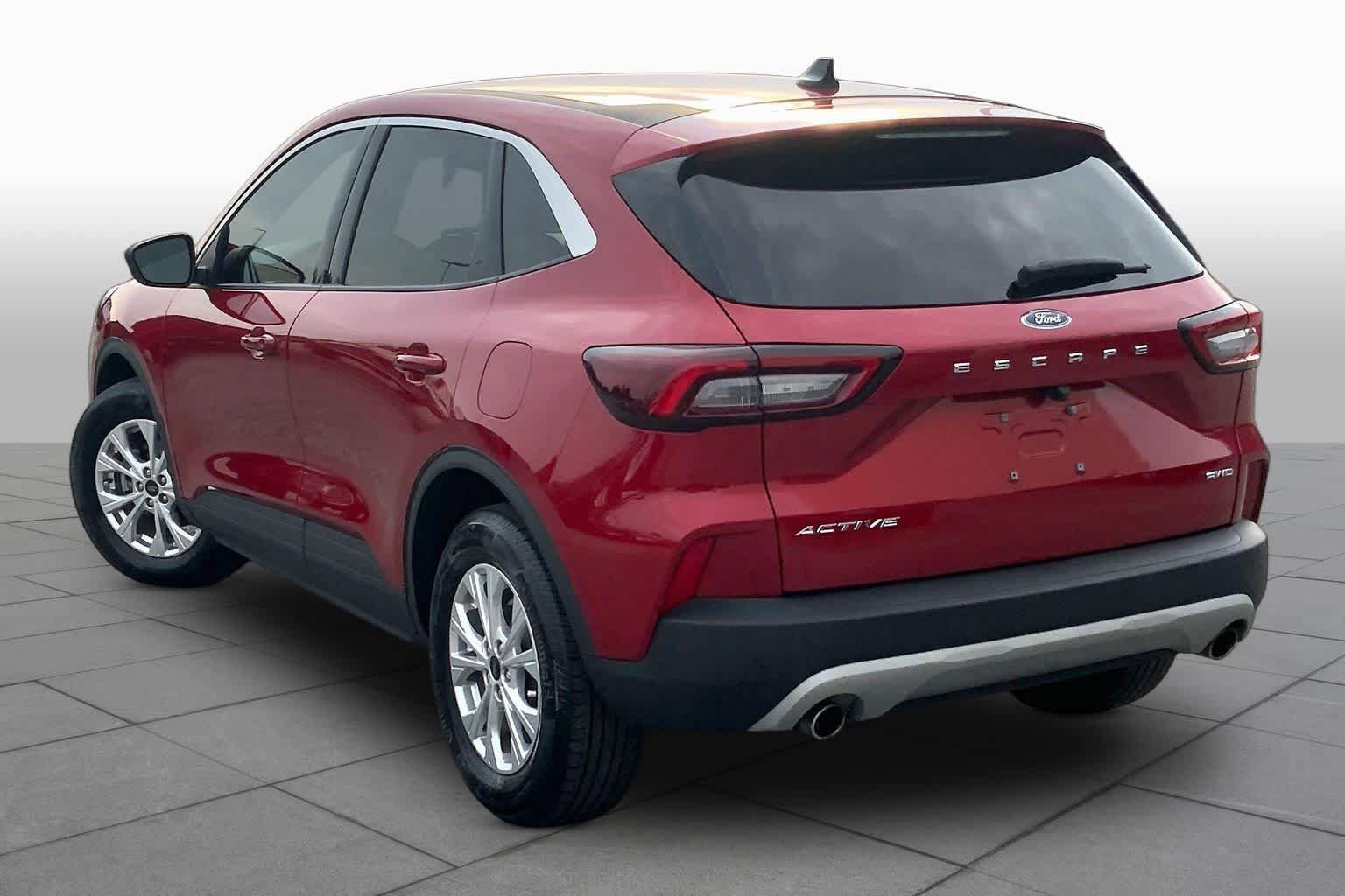 Certified 2023 Ford Escape Active AWD/4WD image 11