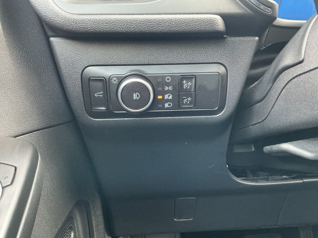 Certified 2025 Ford Escape Platinum AWD/4WD image 27