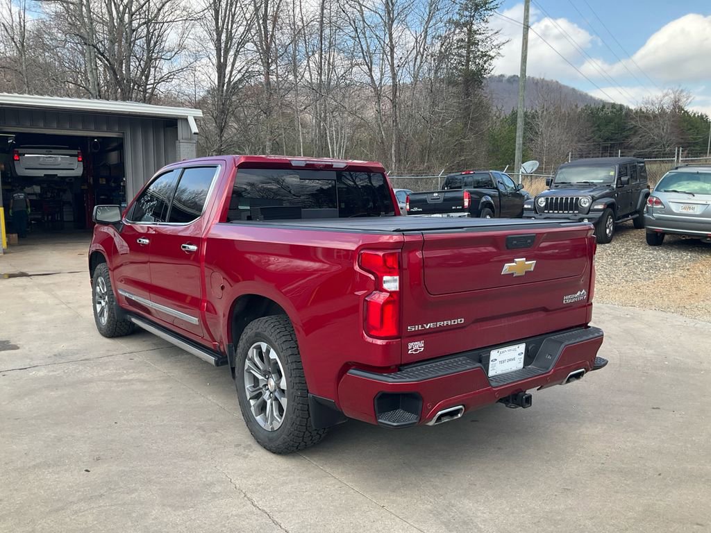 Used 2025 Chevrolet Silverado 1500 High Country w/ Technology Package image 5