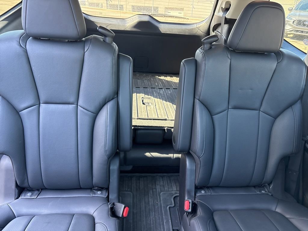 Used 2025 Subaru Ascent Bronze Edition w/ Popular Package #2 image 9