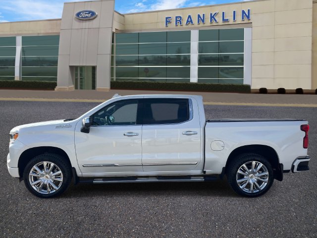 Used 2023 Chevrolet Silverado 1500 High Country w/ Technology Package AWD/4WD image 4