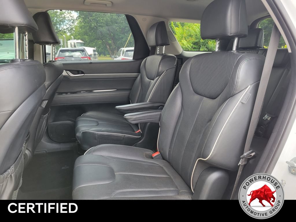 Used 2023 Hyundai Palisade SEL w/ Premium Package FWD image 16