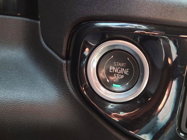 Used 2023 Chevrolet Silverado 1500 LTZ w/ LTZ Convenience Package II AWD/4WD image 25