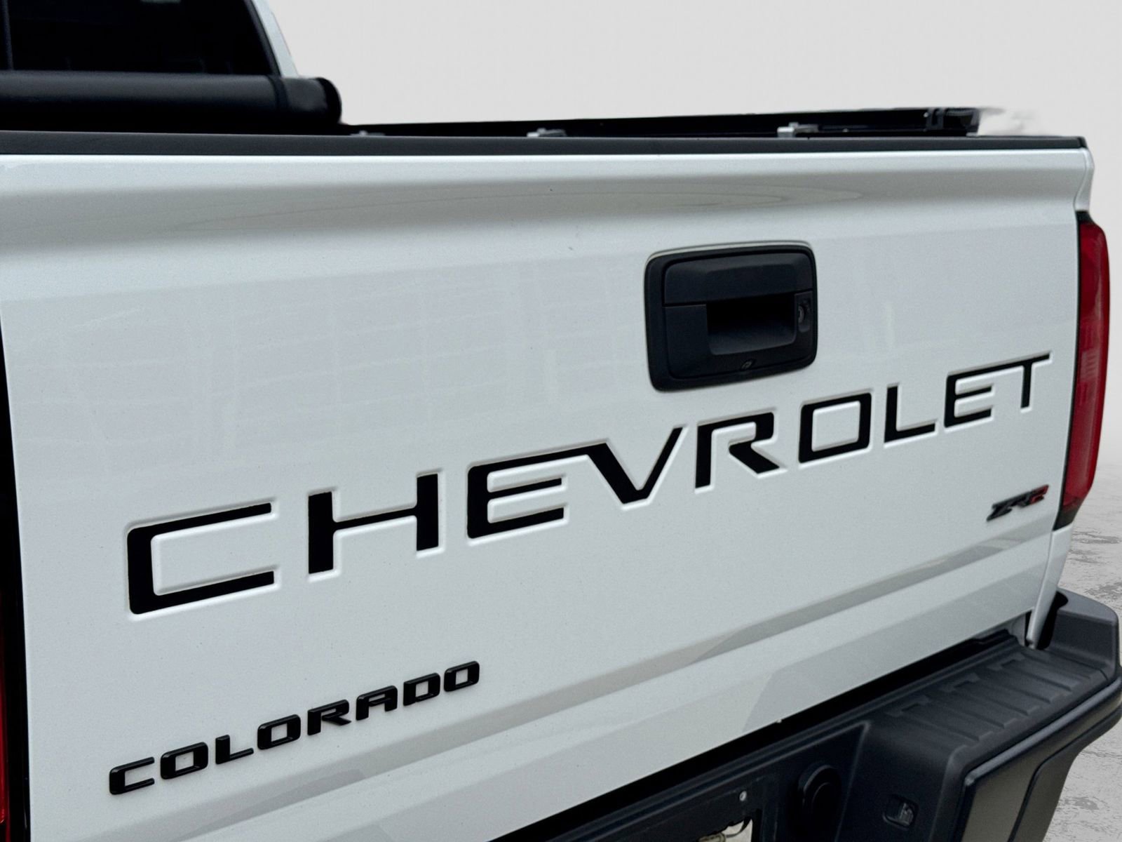 Used 2022 Chevrolet Colorado ZR2 w/ ZR2 Dusk Special Edition AWD/4WD image 14
