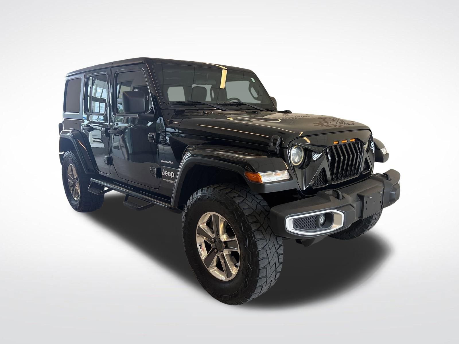 Used 2020 Jeep Wrangler Unlimited Sahara w/ Cold Weather Group AWD/4WD image 6