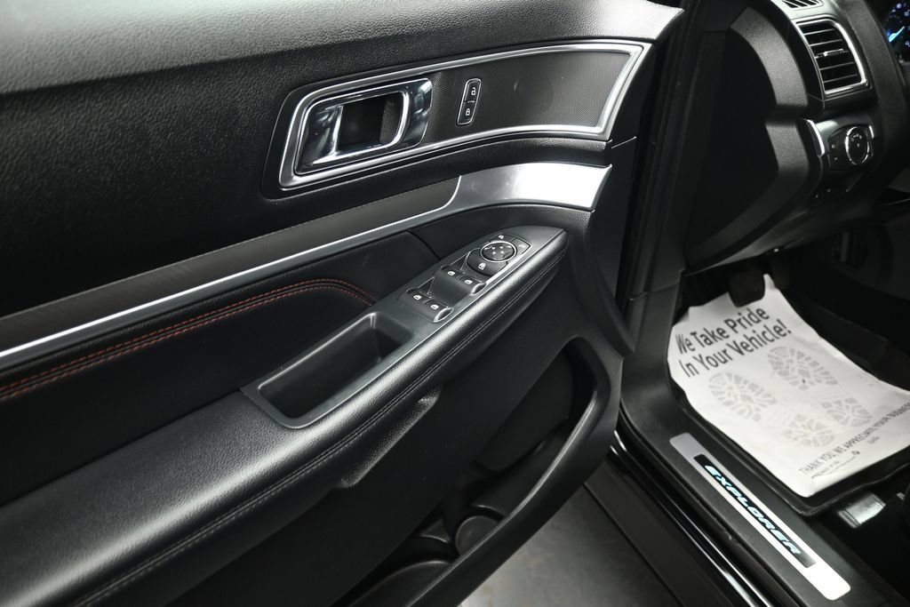 Certified 2019 Ford Explorer Sport AWD/4WD image 8