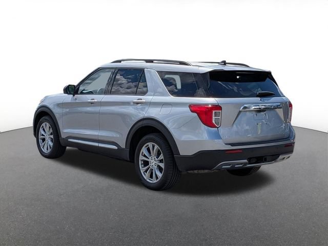 Certified 2023 Ford Explorer XLT w/ Equipment Group 202A AWD/4WD image 4