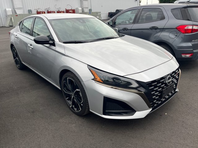 Used 2024 Nissan Altima 2.5 SR FWD image 1