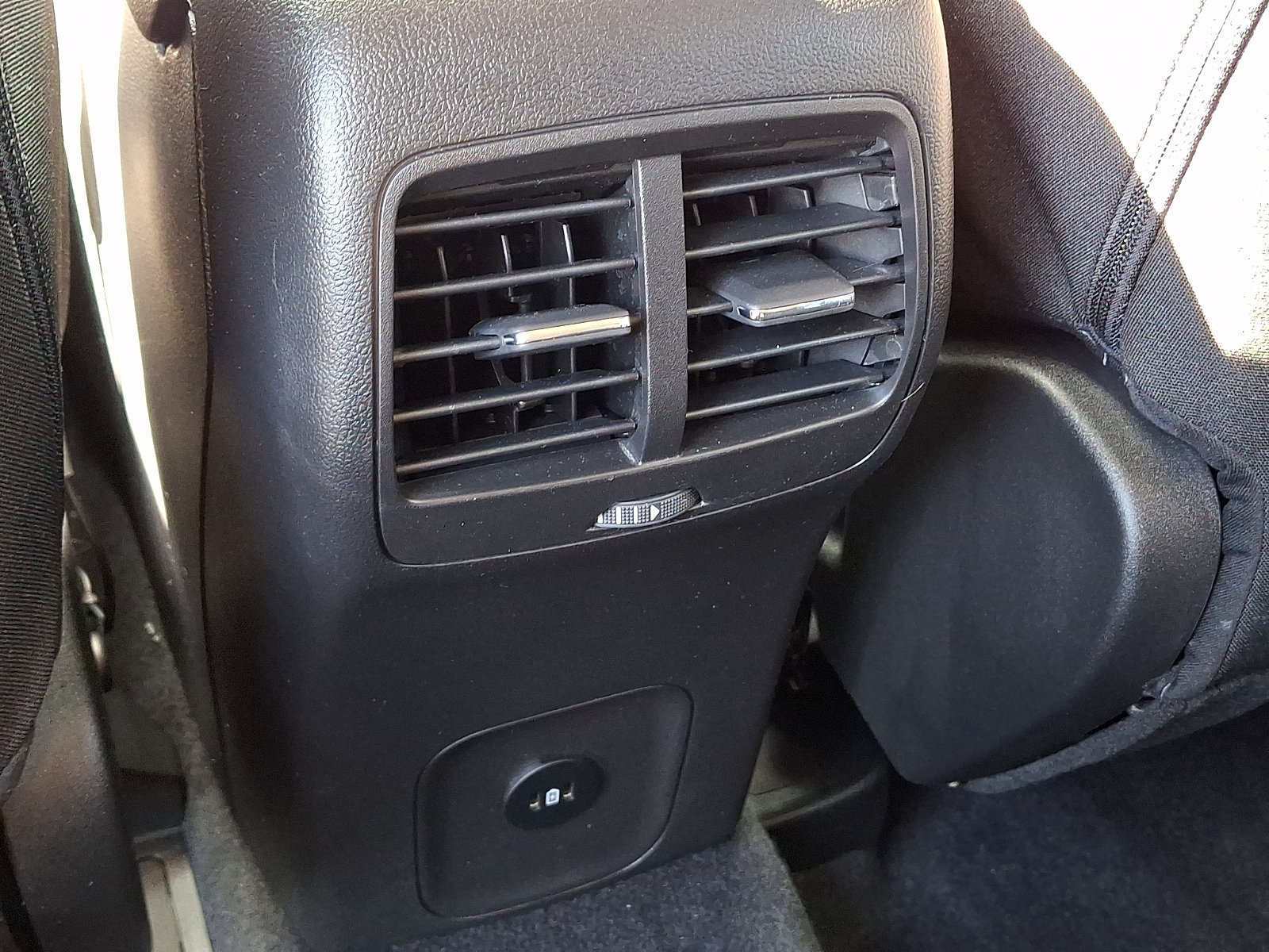 Certified 2023 Ford Escape Active AWD/4WD image 11