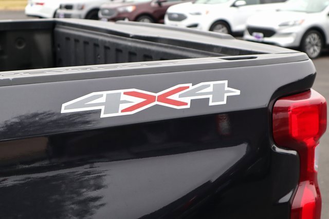 Used 2022 Chevrolet Silverado 1500 RST image 10