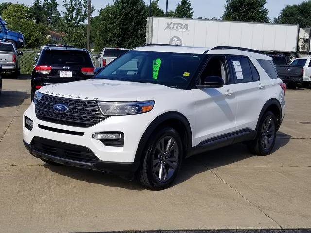 Certified 2024 Ford Explorer XLT w/ Equipment Group 202A AWD/4WD image 7