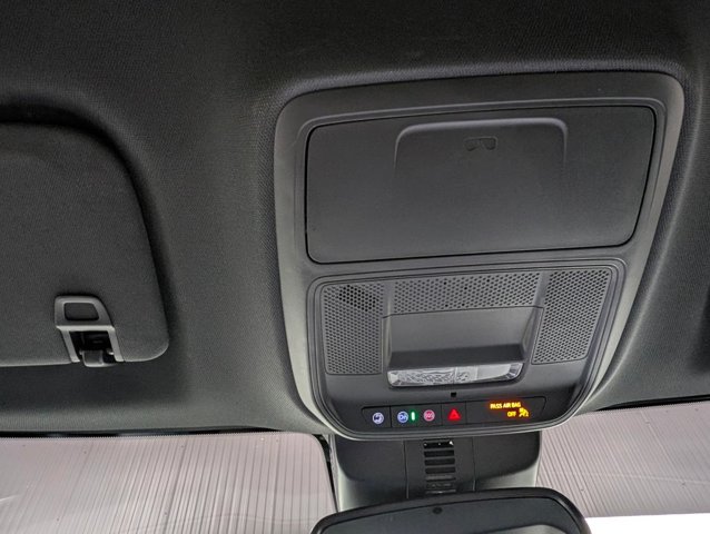 Used 2025 GMC Acadia AT4 AWD/4WD image 7