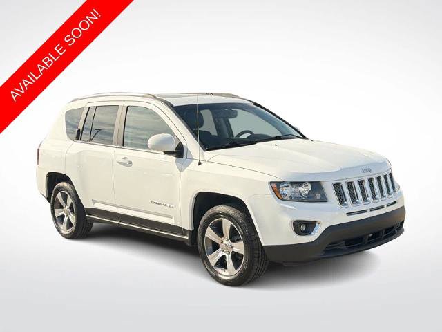 Used 2017 Jeep Compass High Altitude FWD image 2