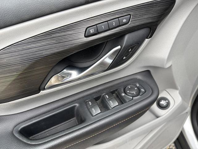 Used 2018 GMC Terrain SLT w/ Preferred Package image 24