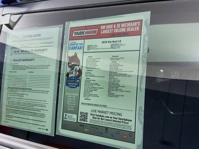 Used 2025 Kia Soul LX w/ LX Technology Package FWD image 14