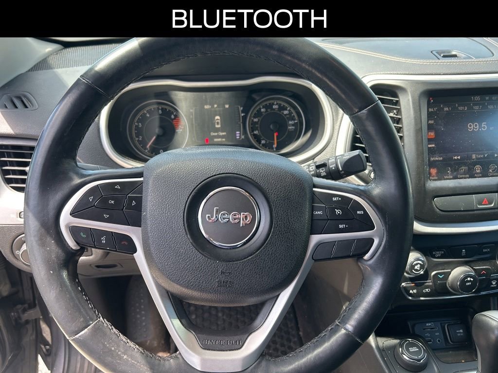 Used 2018 Jeep Cherokee Latitude Plus w/ Cold Weather Group AWD/4WD image 10