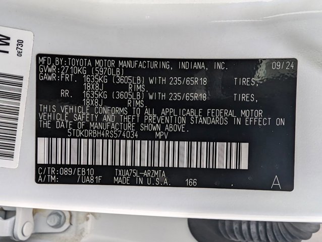 Used 2024 Toyota Highlander XLE image 10