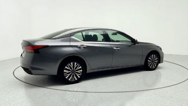 Used 2025 Nissan Altima 2.5 SV AWD/4WD image 8