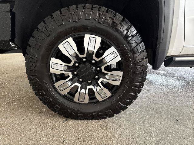 Used 2024 GMC Sierra 3500 Denali w/ Denali Reserve Package AWD/4WD image 35