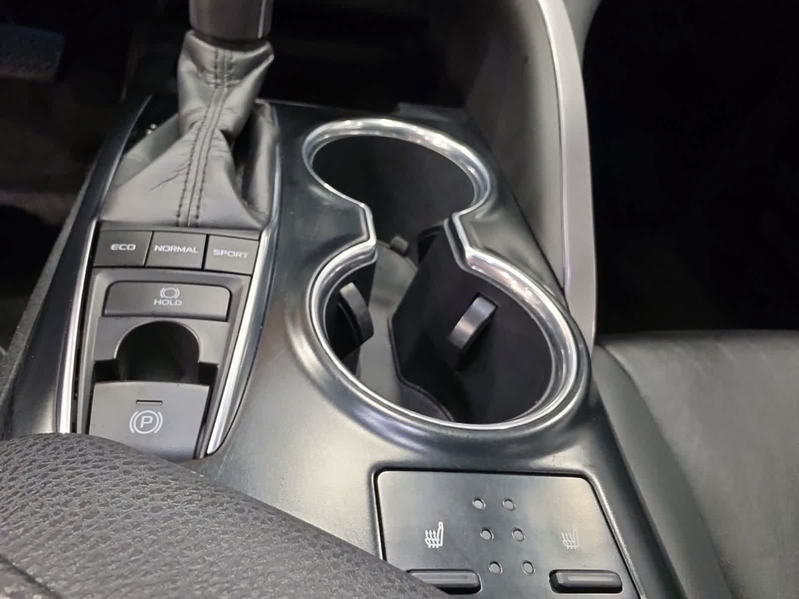 Used 2019 Toyota Camry FWD image 24