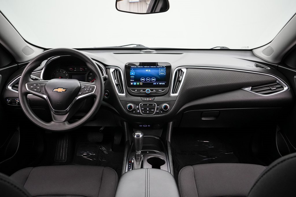 Used 2020 Chevrolet Malibu LT image 14