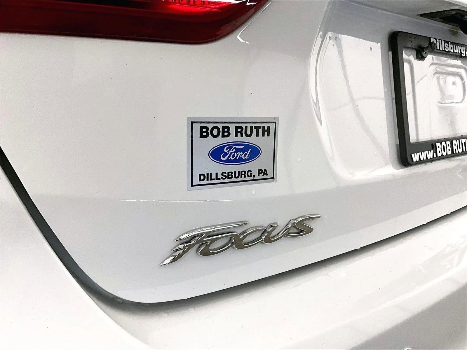 Certified 2018 Ford Focus SEL FWD image 13