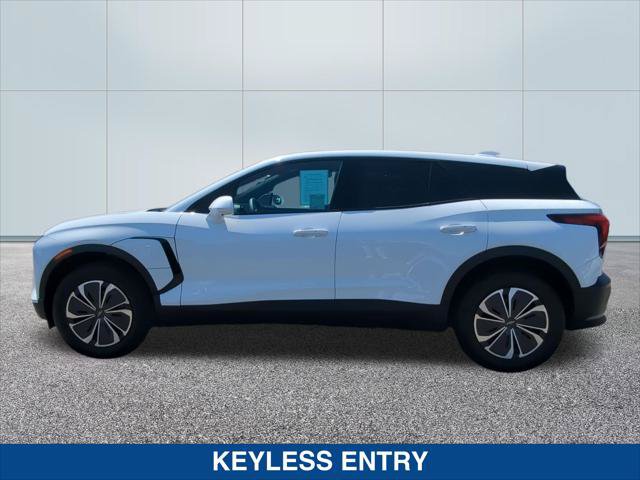 Used 2025 Chevrolet Blazer EV LT FWD image 2