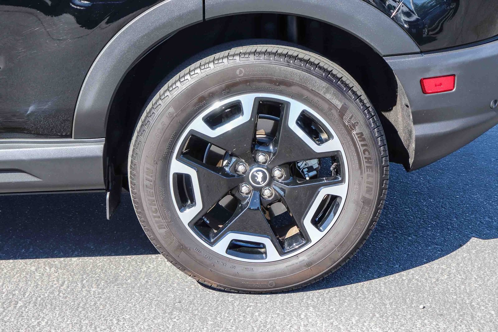 Certified 2023 Ford Bronco Sport Outer Banks AWD/4WD image 8