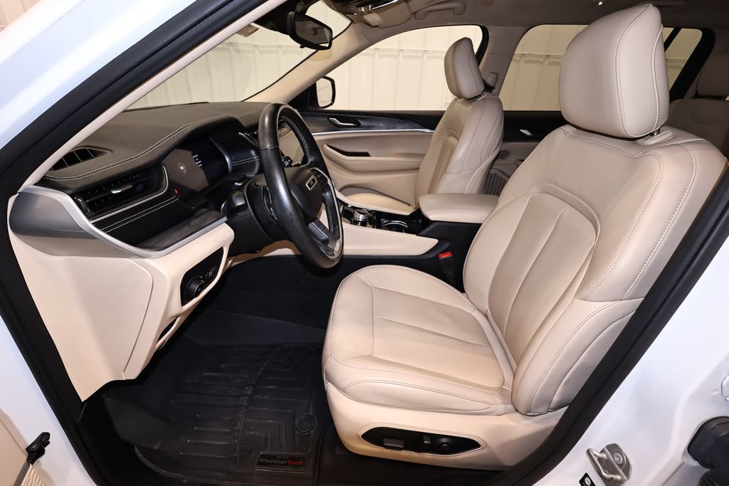 Used 2021 Jeep Grand Cherokee L Limited AWD/4WD image 14
