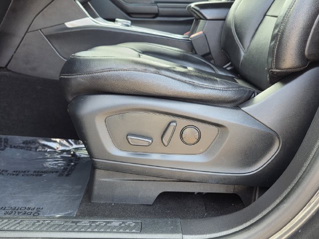 Certified 2020 Ford Explorer XLT w/ Equipment Group 202A RWD image 14
