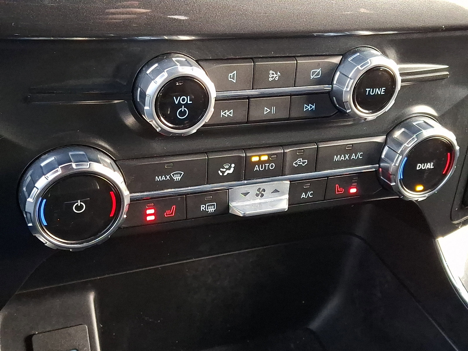 Certified 2022 Ford F150 XLT w/ Equipment Group 302A High image 15