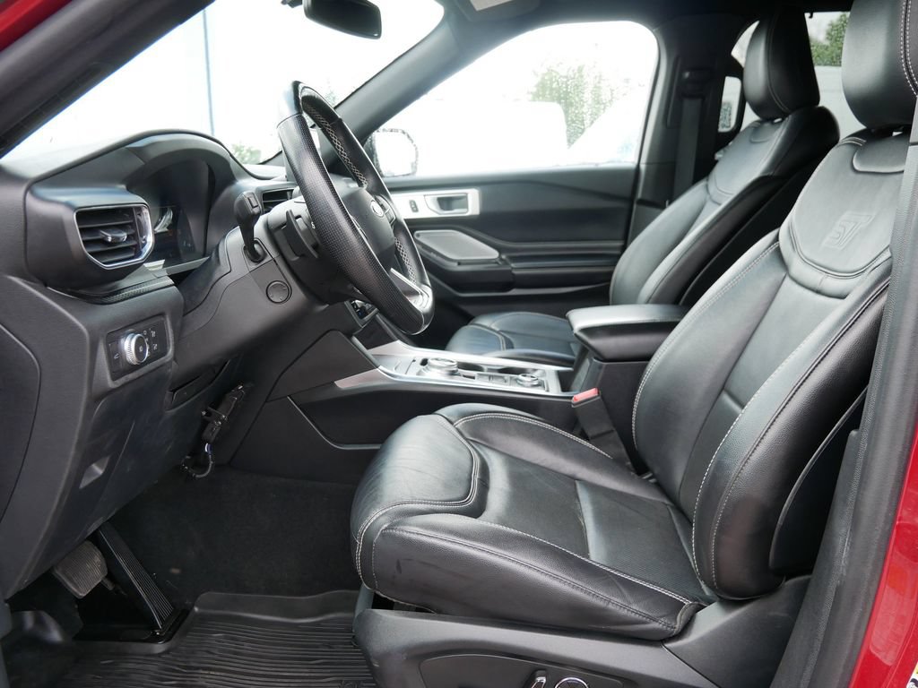 Certified 2020 Ford Explorer ST w/ ST Street Pack AWD/4WD image 9