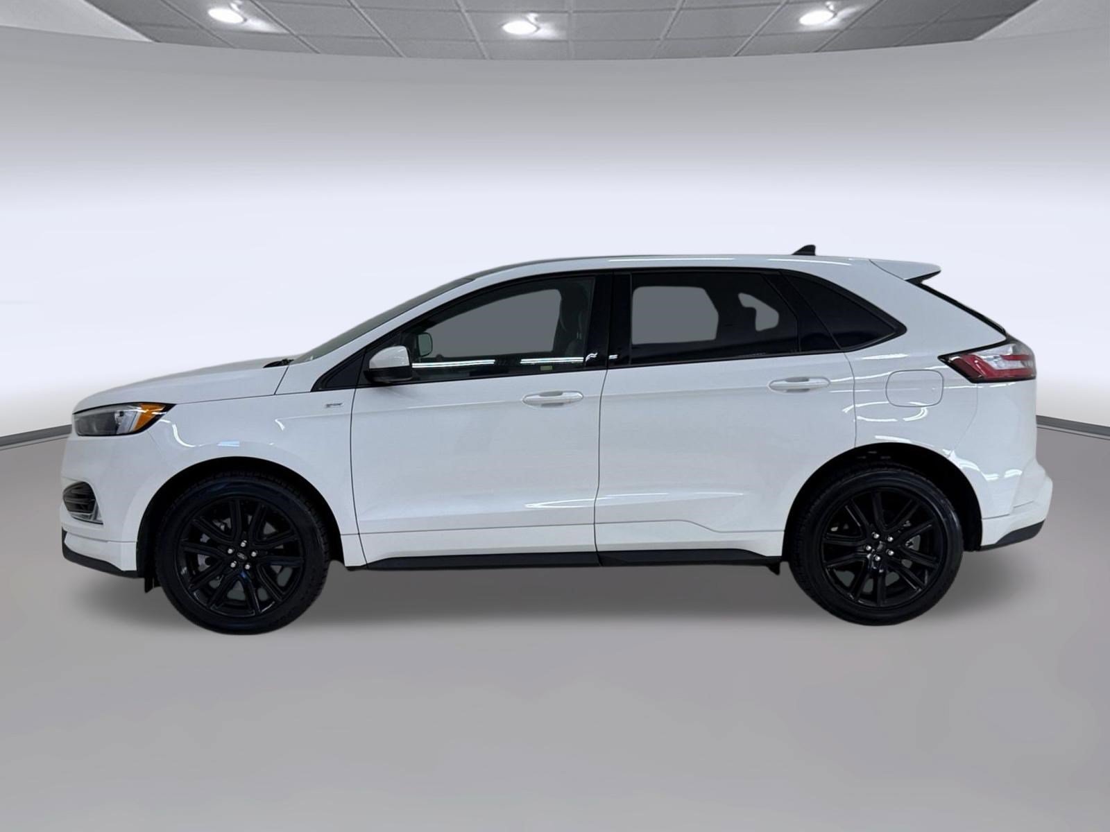 Certified 2021 Ford Edge ST-Line FWD image 2