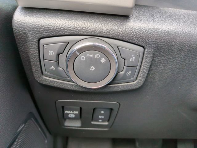 Certified 2019 Ford F150 Lariat w/ Equipment Group 502A Luxury image 28