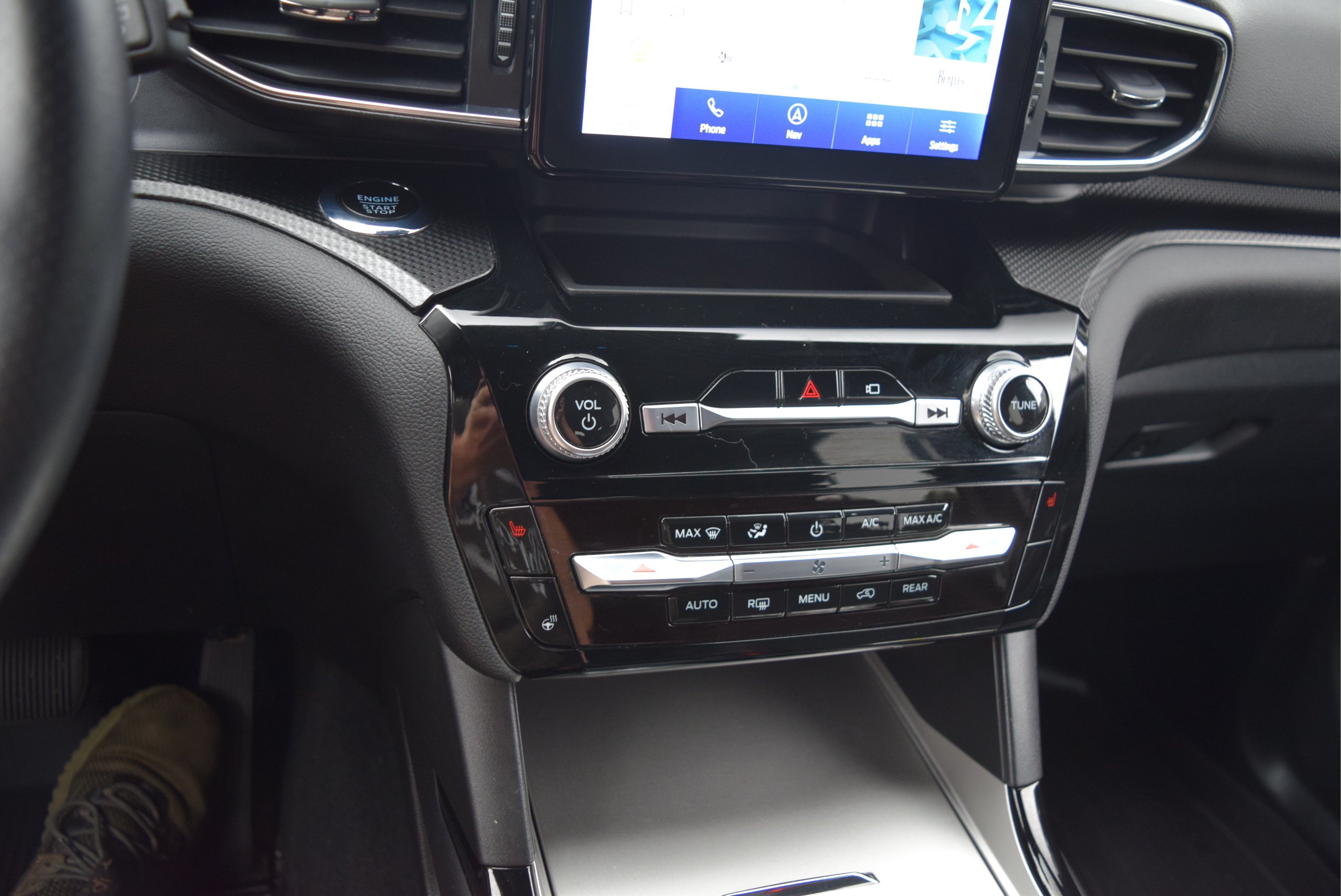 Certified 2023 Ford Explorer ST-Line AWD/4WD image 15