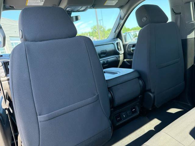 Used 2022 Chevrolet Silverado 1500 LT AWD/4WD image 19