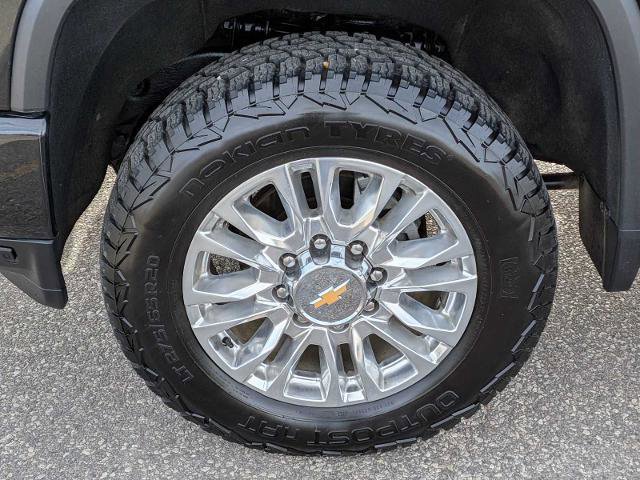 Used 2023 Chevrolet Silverado 3500 High Country image 15