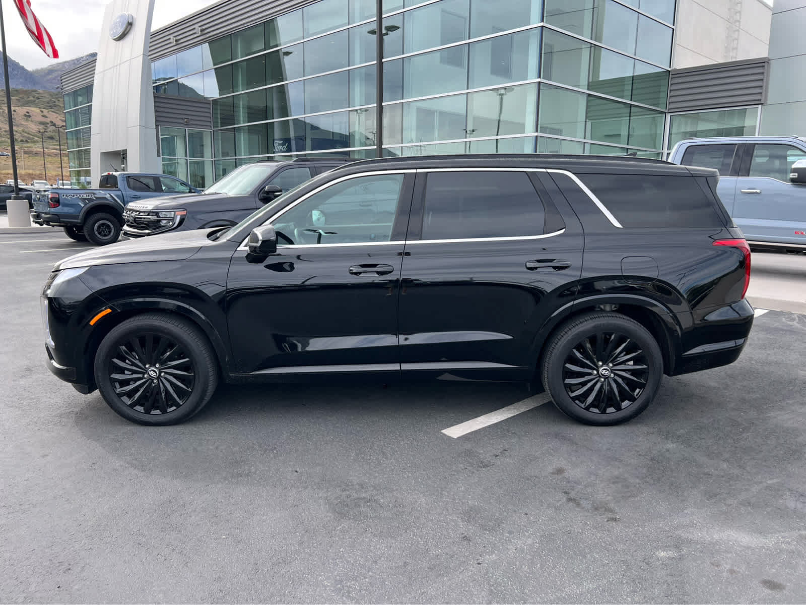 Used 2025 Hyundai Palisade Calligraphy AWD/4WD image 12