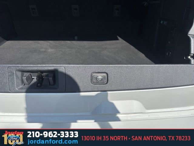 Certified 2025 Ford Expedition Max Platinum AWD/4WD image 18