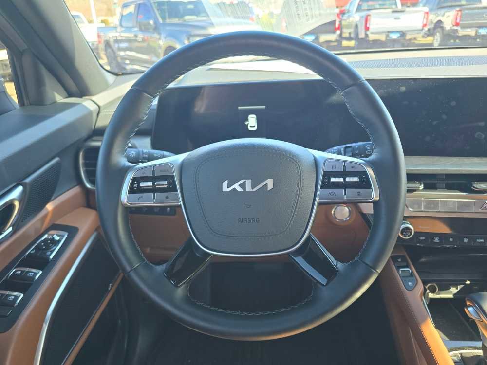 Used 2025 Kia Telluride EX X-Line image 11