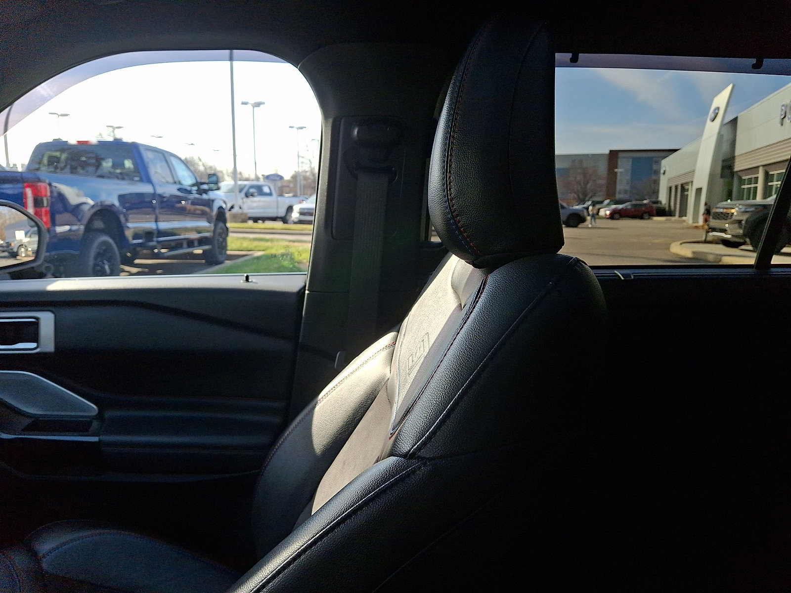 Certified 2024 Ford Explorer ST w/ Equipment Group 401A image 17