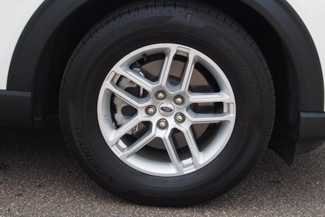 Certified 2026 Ford Explorer Active RWD image 9