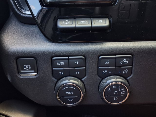 Used 2023 Chevrolet Silverado 1500 ZR2 w/ Technology Package AWD/4WD image 9