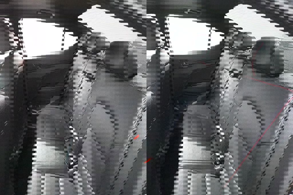 Used 2018 Hyundai Elantra Sport image 25