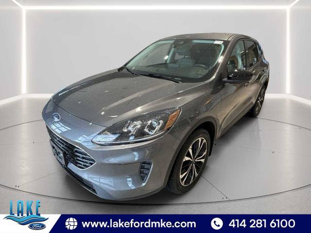 Certified 2022 Ford Escape SE w/ SE Sport Appearance Package AWD/4WD image 3